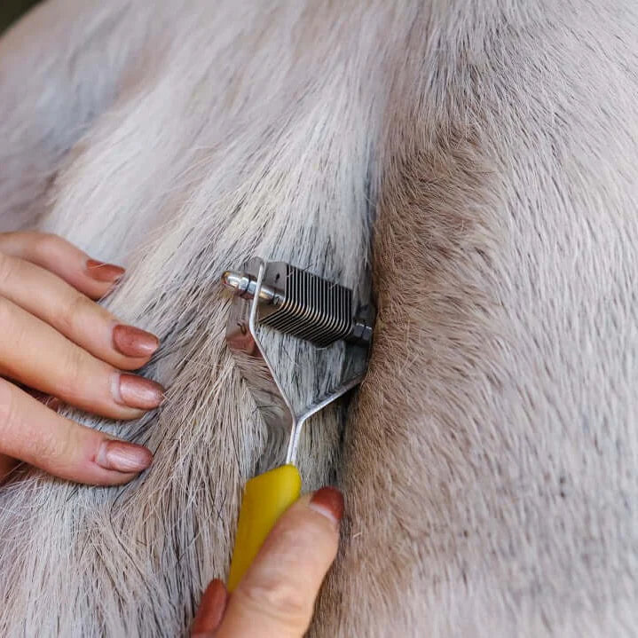Smart Grooming Smart Tails Ezee Grip