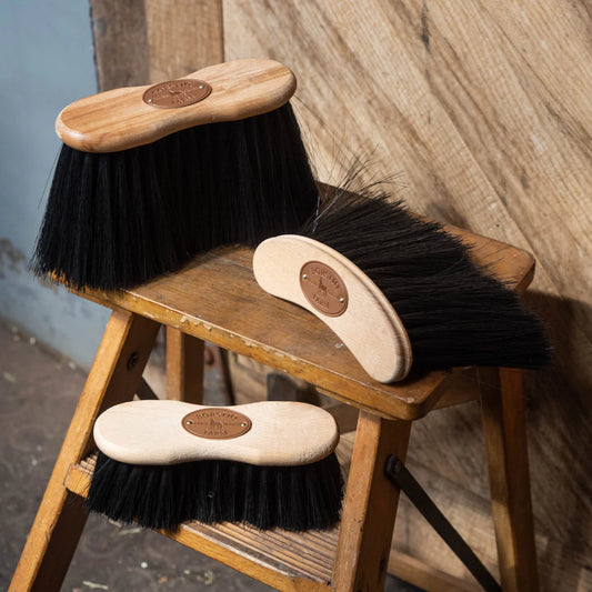 Borstiq Shaped Soft Maxi Flick Brush