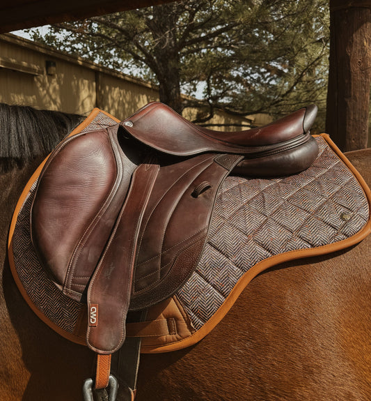 Sixteen Cypress Close Contact Pad - Herringbone & Cognac