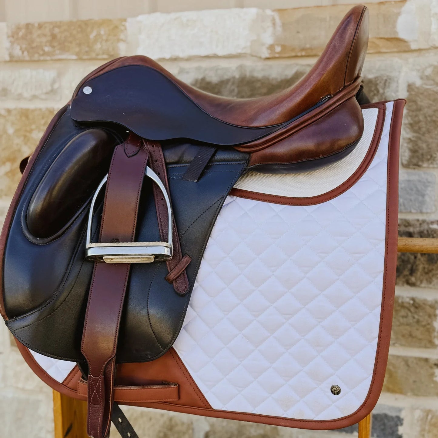 16 Cypress x Thinline Dressage Pad - White & Cognac