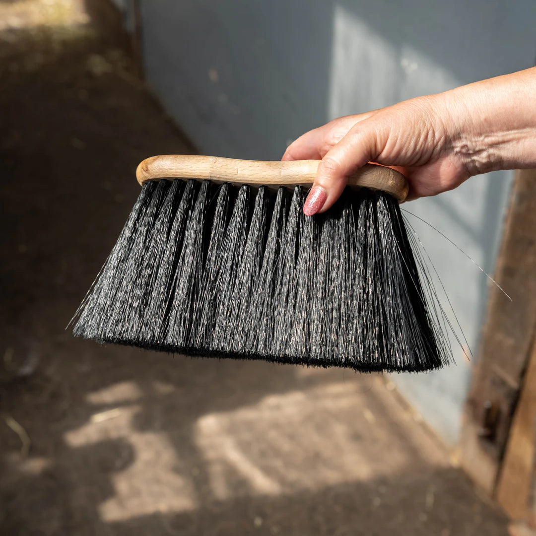 Borstiq Shaped Soft Maxi Flick Brush