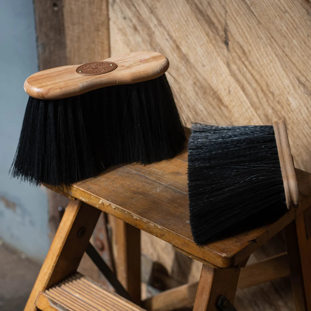 Borstiq Shaped Soft Maxi Flick Brush