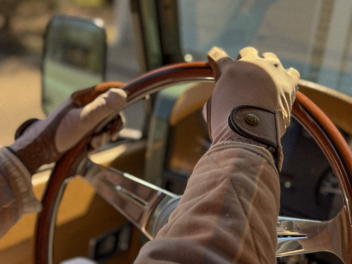 16 Cypress Riding Gloves - Mesh Oat & Cognac