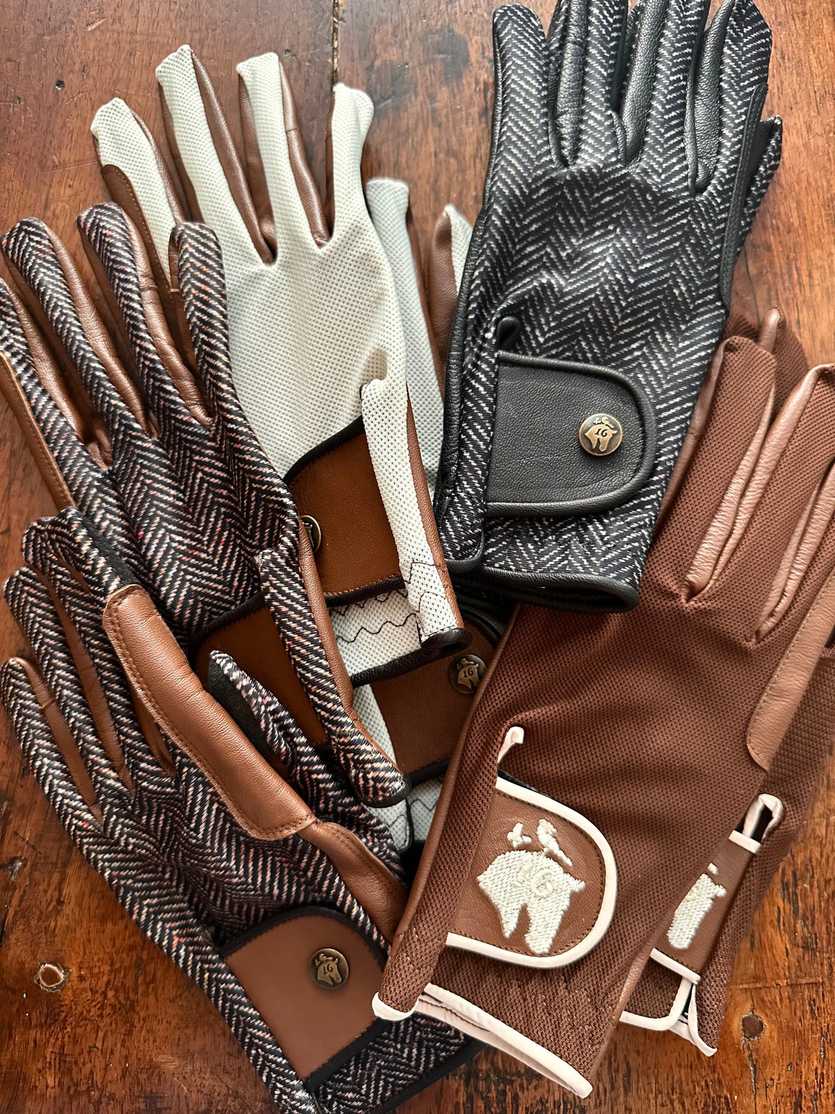 Sixteen Cypress Riding Gloves - Cognac Mesh